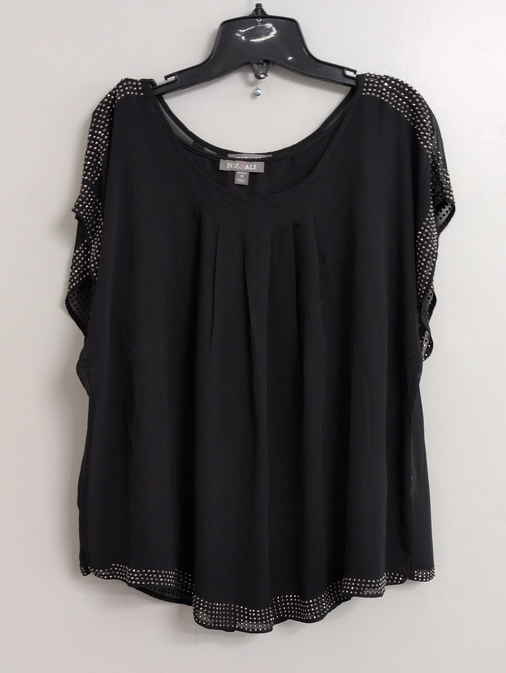 Roz&Ali Black Chiffon Top